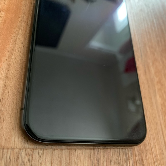Apple iPhone X - 64GB - Space Gray (Unlocked) A1901 (GSM) (CA) - Picture 14 of 15